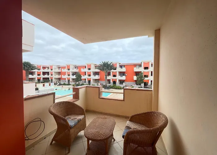 Moradias C12 Nice Apartment In A Residence With Pool And Security