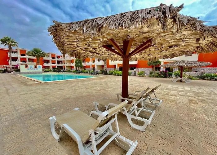 Moradias C12 Nice Apartment In A Residence With Pool And Security